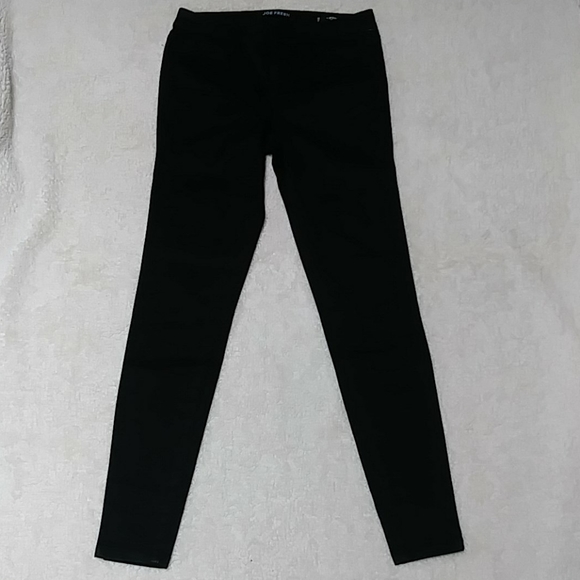 🆕skinny stretch dark denim by Joe Fresh - Picture 2 of 7